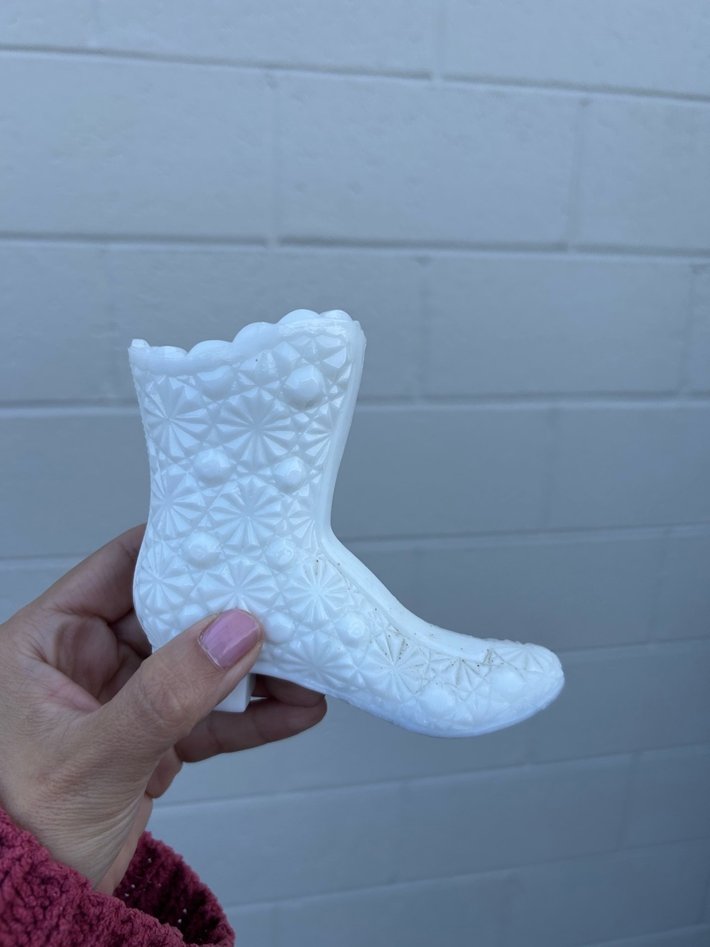 vintage milk glass boot figurine featuring a classic daisy and button pattern